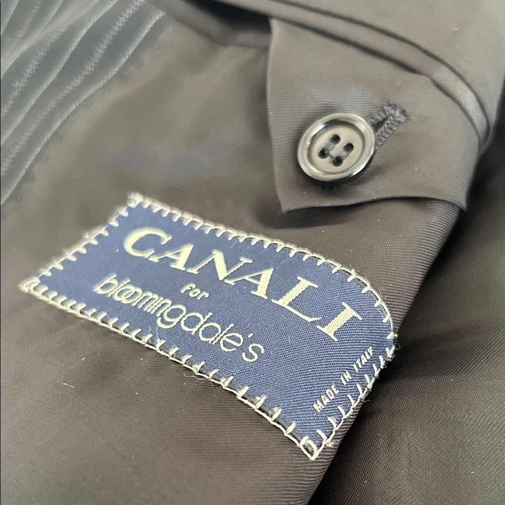 Canali Charcoal Pinstripe Men's Blazer. Size 56. Pure Wool. - Picture 3 of 16